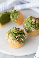 抹茶のツートンカラーマフィン