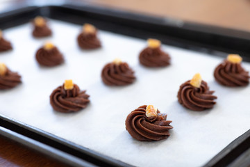 自宅でお菓子作り　ガナッシュクッキー　焼く前のクッキー生地