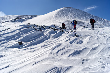 Panorami invernali in trekking sulla neve