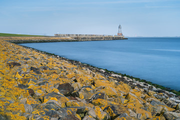 Langzeitbelichtung an der alten Mole in Wilhelmshaven.