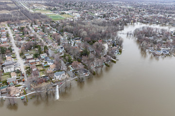 Obraz premium Katastrofa powodziowa w Montrealu w 2019 r