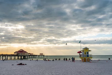 Papier Peint photo Clearwater Beach, Floride Coucher de soleil sur la plage de Clearwater en Floride
