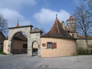 Fototapeta na wymiar Rödertor Stadtmauer Stadttor Rothenburg ob der Tauber