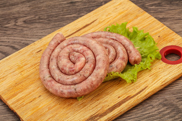 Raw sausage ring for grill