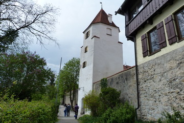 Fototapeta na wymiar Stadtmauer in Schongau mit Polizeidienerturm