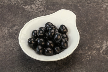 Black olives in the bowl