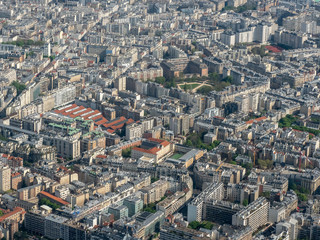 vue aérienne de Paris et du Parc Georges Brassens