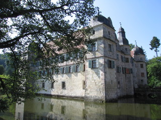 Obraz premium Wasserschloss Mitwitz Wassergraben