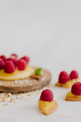 Tartelette aux framboise et au citron 