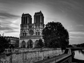 Black and White Photography of Warm early morning sunlight on the stunning Notre-Dame Cathedral