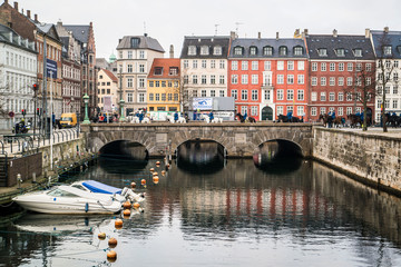 Naklejka premium colorful town of Copenhagen Denmark and reflection of bridge 
