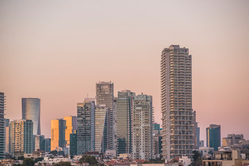 Obraz premium Sunset Skyline of Tel Aviv Israel