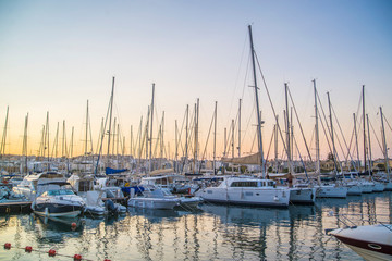 Fototapeta na wymiar yachts in marina of malta