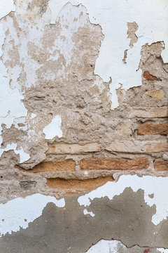 Decayed wall