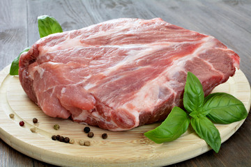 mięso wieprzowe karkówka