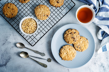 Chocolate chips oatmeal cookies