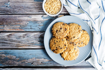 Chocolate chips oatmeal cookies