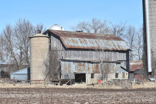 Abandoned Old Barn