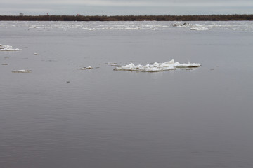 The gathering of ice on the Northern Dvina river, Arkhangel'sk, Russia