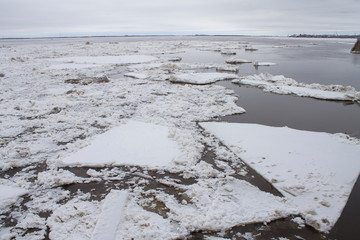 The gathering of ice on the Northern Dvina river, Arkhangel'sk, Russia