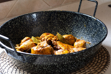 pollo al ajillo