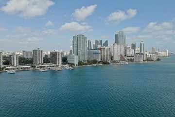 Fototapeta na wymiar Miami Aerial View Downtown and Bridge to Key Biscane