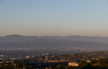 Obraz premium Scenic aerial San Fernando Valley vista at sunset, Los Angeles, California