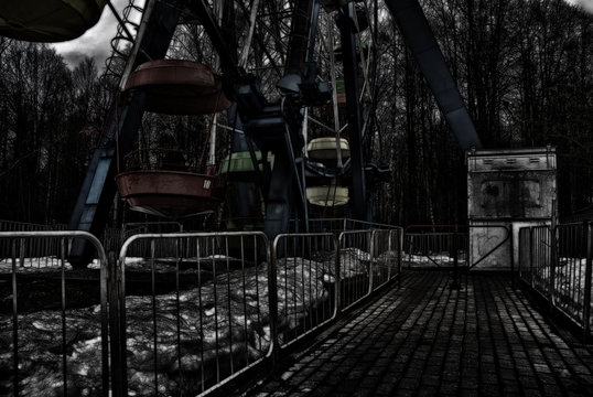 Old, Scary And Abandoned Amusement Park In Russia