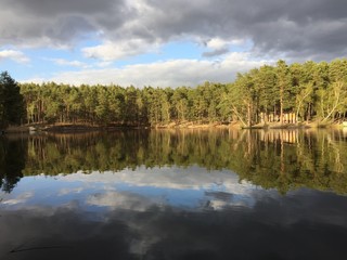 Golejów jezioro , jezioro wiosna , Golejów Staszów , Staszów jezioro , panorama jeziora , Golejów jezioro