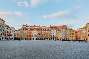 Old town square in Warsaw in spring day. Empty streets, no people © KoralFox