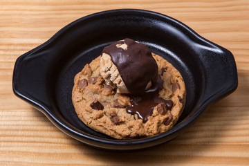 Chocolate chip cookies and ice cream