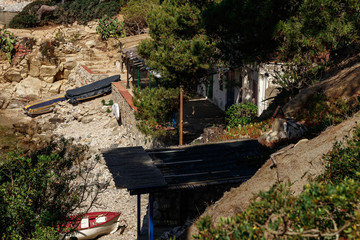 Obraz premium boat in the coast at the costa brava