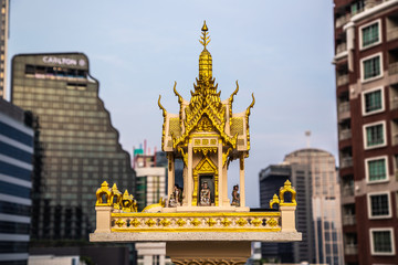 Obraz premium Asoke intersection and sky train station in Bangkok Thailand