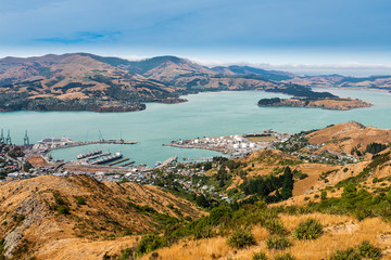 Fototapeta na wymiar View from the Tauhinu-Korokio Scenic Reserve and Christchurch Gondola near Christchurch in New Zealand