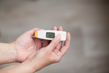 thermometer temperature measurement coronavirus epidemic
