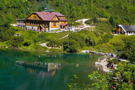 Cottage by the Green lake - Chata pri Zelenom plese - with the inseparable atmosphere of a popular Tatra destination.