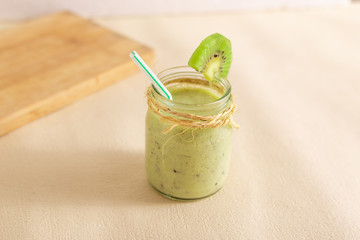 Energizing kiwi smoothie. Good for a vegan diet.