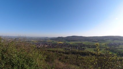 Fototapeta na wymiar Berge, Dorf, Panorama, Wald