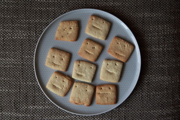 四角顔クッキー