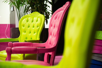 Sillas de colores
