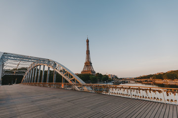 eiffel tower bridge