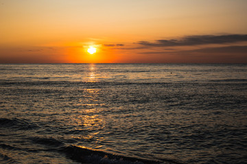 Obraz premium amazing sunrise sea in the summer or early autumn