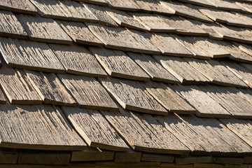 Holzschindeln aus Eiche - Schindeldach - Dachschindeln