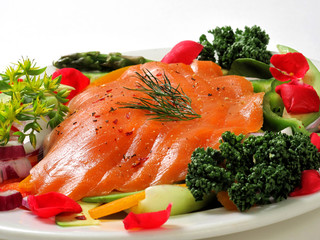 훈제연어로 만든 연어샐러드