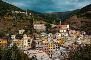 Fototapeta na wymiar View of Vernazza, iconic old village of Cinque Terre National Park in Liguria, Italy