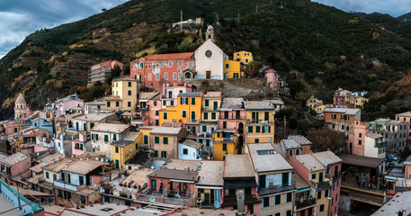 Obraz premium View of Vernazza, iconic old village of Cinque Terre National Park in Liguria, Italy