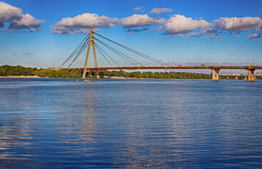 Fototapeta na wymiar Northern bridge (former Moskovskyi Bridge) in Kyiv, Ukraine