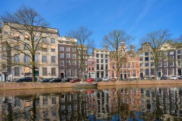 Fototapeta na wymiar Amsterdam Canalhouses