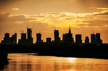 Zachód słońca w Warszawie