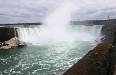 View of the famous waterfalls in Niagara Falls, Canada